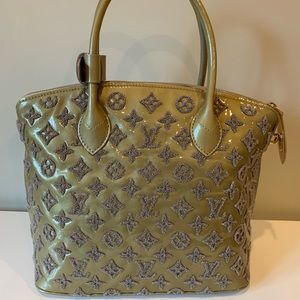 Louis Vuitton Tote